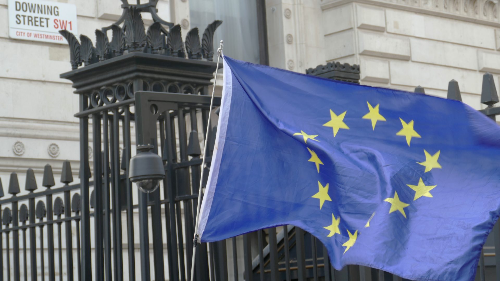 European Flag flying outside Downing Street